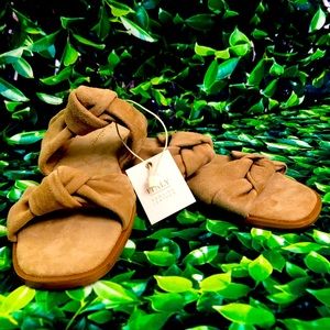 NWT Designer Italian Suede Taupe Summer Slides 8